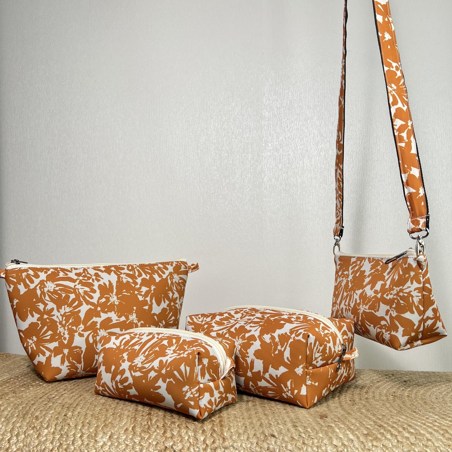 ORANGE CONVERTIBLE POUCH SET