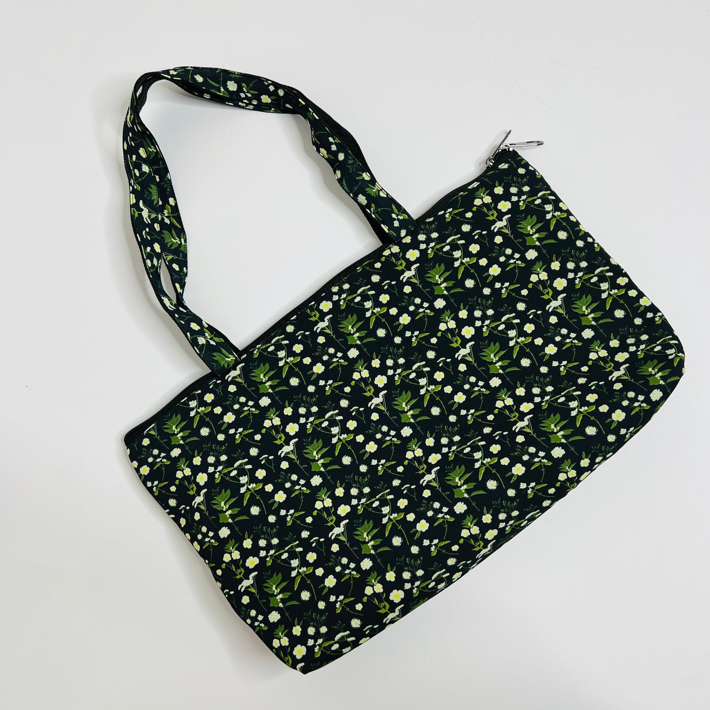 BLACK TOTE BAG